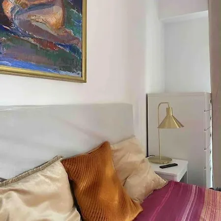 2 Bedroom Close To The Κάννες