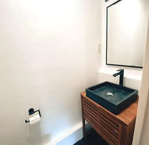 2 Bedroom Close To The Apartman Cannes