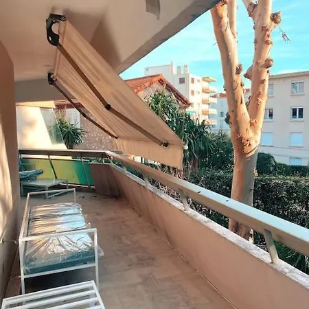 2 Bedroom Close To The