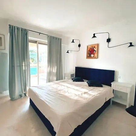 2 Bedroom Close To The Lägenhet Cannes